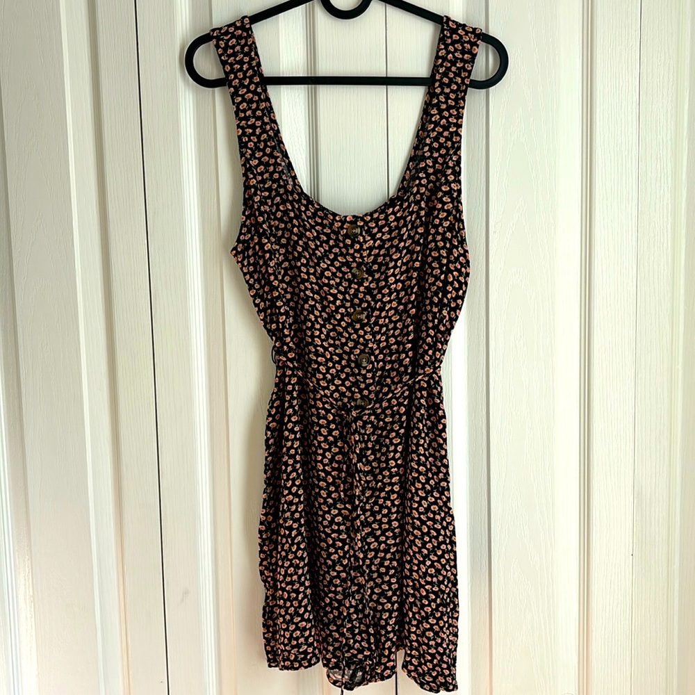American Eagle Floral Romper. Size Medium
